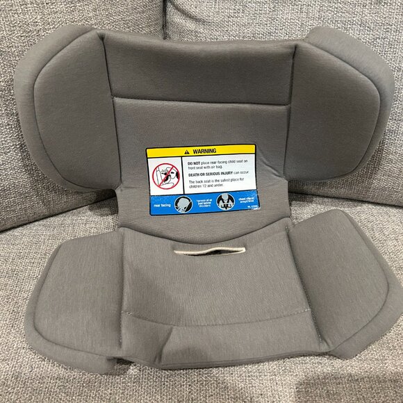 Nuna Rava Newborn Infant insert, headrest, and - Picture 2 of 8